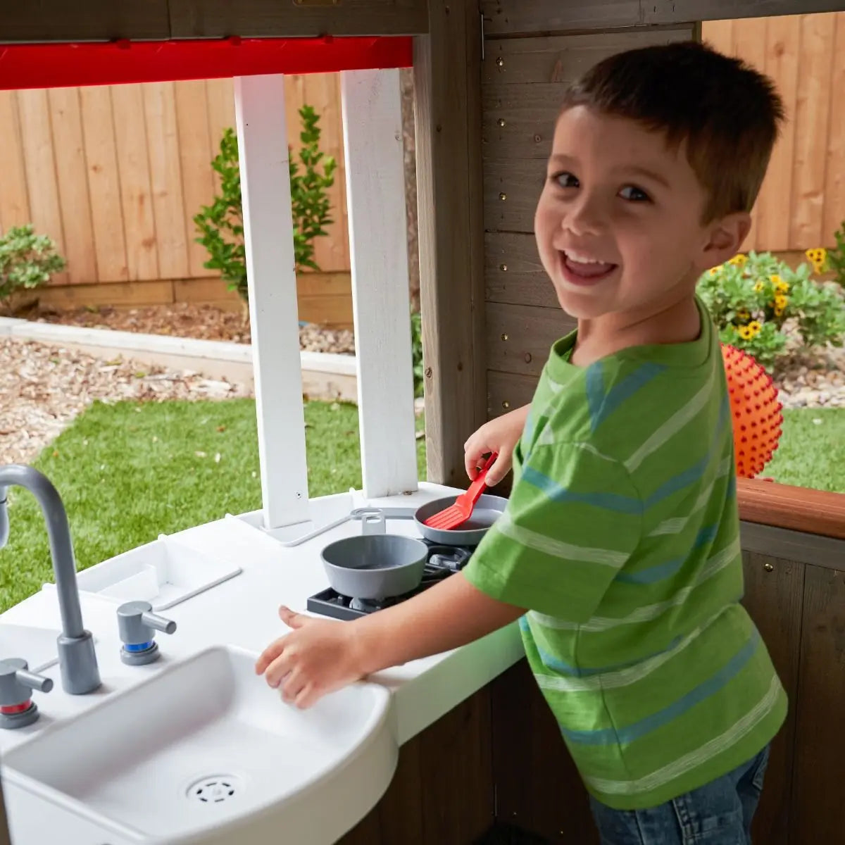 Country Vista Outdoor Playhouse