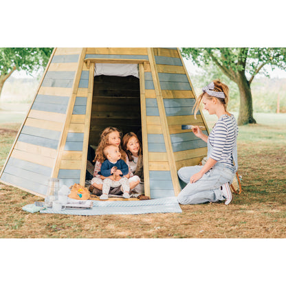 Grand Wooden Teepee Hideaway